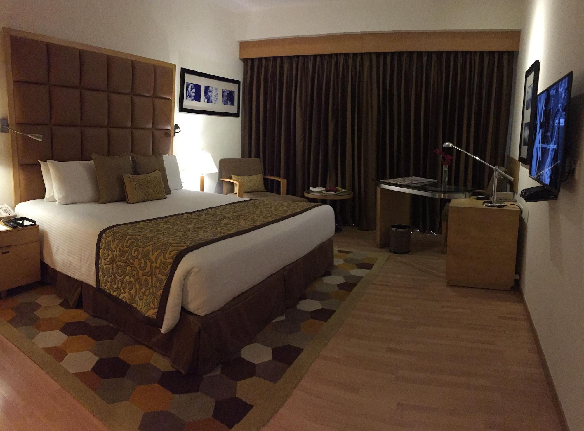 Hotel Taj Chandigarh